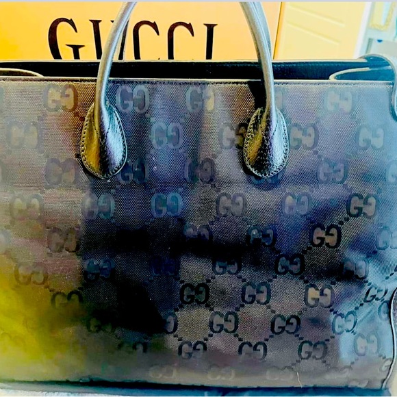 Authentic Gucci off the Grid Black Tote - Picture 2 of 14